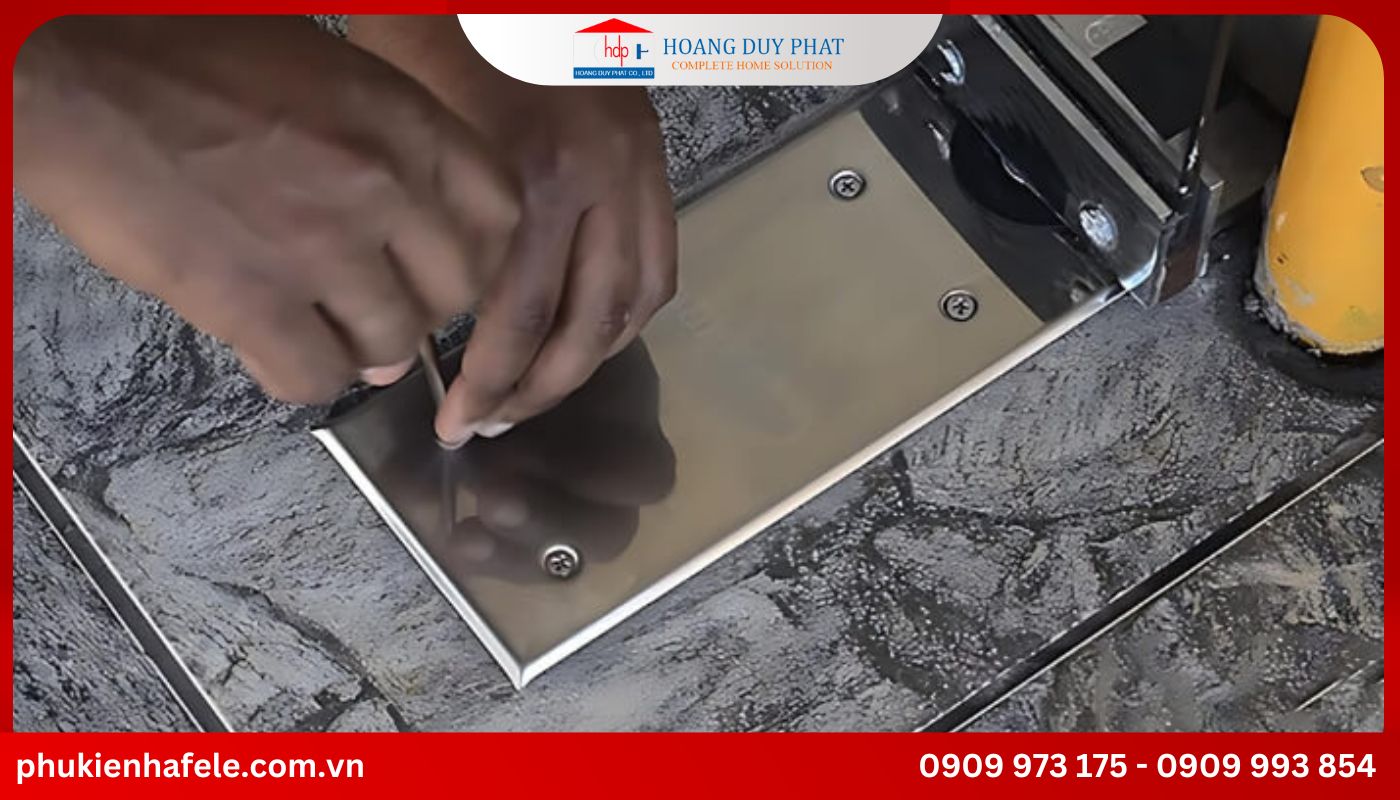 la-nap-ban-le Cố định vị trí nắp bản lề