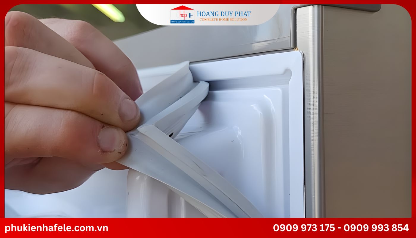 Nguyên nhân khiến tủ lạnh bị chảy nước ở ngăn đá