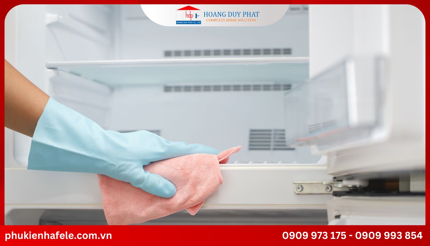 Cách xử lý tủ lạnh bị chảy nước dưới gầm